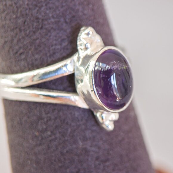 Artisan .925 Silver Ring with Natural Amethyst Cabochon – Size 6.75 - Picture 8 of 10